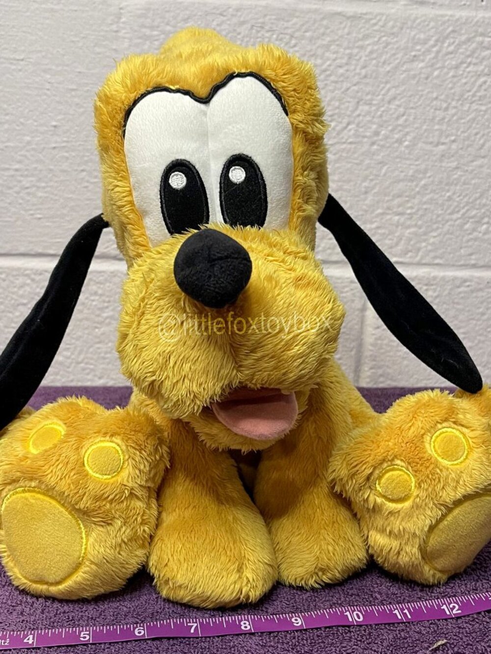 Disney Store Pluto Big Feet Plush Yellow Black Dog Mickey Friends Character ESSA